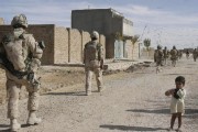 Trois soldats revenus d'Afghanistan en quarantaine à Québec Trois soldats revenus d'Afghanistan en quarantaine à Québec