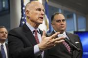 Jerry Brown: plus fort que Schwarzenegger Jerry Brown: plus fort que Schwarzenegger