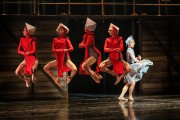 La Servante écarlate Le Royal Winnipeg Ballet présente The Handmaid's Tale (La Servante...