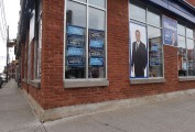 Vandalisme au local de campagne de Dominic Therrien Vandalisme au local de campagne de Dominic Therrien
