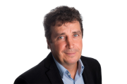 Luc Larochelle | La déception des promesses brisées Luc Larochelle | La déception des promesses brisées