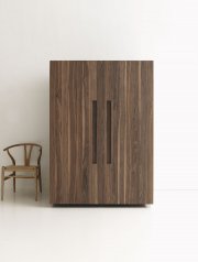 Comme dans un atelier de menuisier - image 2.0 L'armoire-coffre Bulthaup b2 plaquée noyer ou chêne est... (Photo fournie par Bulthaup) - image 2.0