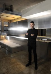 Un condo 100% métal - image 2.0 Jean-Maxime Labrecque a mis des centaines d'heures pour... (Photo: Bernard Brault, La Presse) - image 2.0