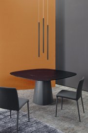 De nouvelles idées pour votre cuisine - image 5.0 La table Mythos, de Gino Carollo pour Bonaldo,... (Photo fournie par Bonaldo) - image 5.0