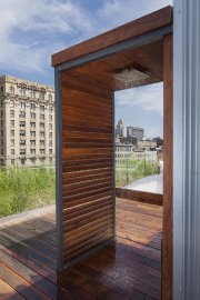 Une douche en plein air - image 2.0 Le type d'ipé sélectionné est indiqué pour la... (Photo: Édouard Plante-Fréchette, La Presse) - image 2.0