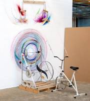 Une salle de sport qui fait le poids - image 2.0 Voici Drawing Machine #1, un vélo stationnaire qui vous... (PHOTO TIRÉE DU SITE DESIGNBOOM) - image 2.0