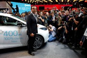 AUTOSHOW-PARIS/ - image 7.0 Nissan n'a pas montré la future Leaf au... - image 7.0