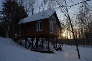 Dormir au pays des loups - image 1.0 Le chalet À l'affût, un écolodge bâti sur... (Photo Guillaume Roy, collaboration spéciale) - image 1.0