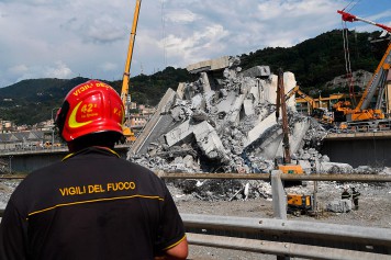 Pont effondré à Gênes: le bilan grimpe à 43 morts