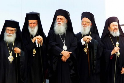 http://images.lpcdn.ca/435x290/200812/03/30908-pretres-orthodoxes.jpg