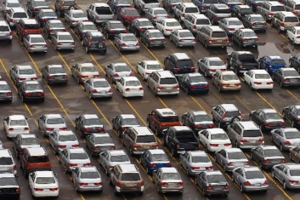 Automobile: les ventes canadiennes en hausse Certains des plus importants constructeurs automobiles au monde... (Photo: Bloomberg)