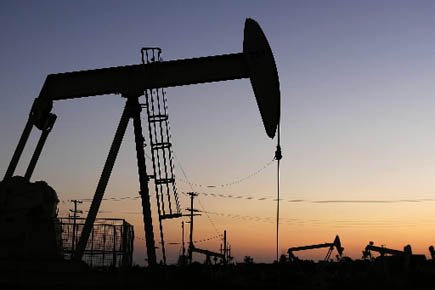 Dangereuse, l'augmentation du prix du pétrole? Selon Mathieu d'Anjou, économiste chez Valeurs mobilières Desjardins,... (Photo: David McNew, AFP)