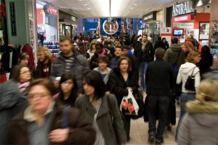 La drogue douce du magasinage L'enquête démontre que bien de consommateurs (60%) vont... (Photo: Robert Skinner, archives La Presse)