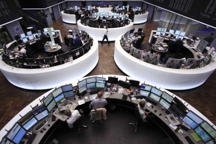 Les Bourses européennes restent prudentes Vers 7h30 (heure de Montréal), Paris était en... (Photo Reuters)