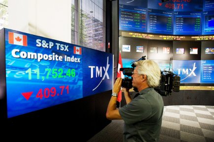 Le TSX grimpe, malgré la faiblesse des matières premières L'indice composé S&P/TSX a avancé de 76,23 points... (La Presse Canadienne)