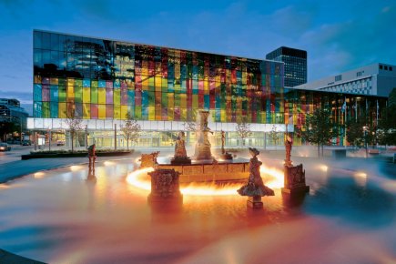Les dépenses touristiques en hausse de 1% au Canada Le Palais des congrès de Montréal et la... (Photo fournie par Tourisme Montréal)