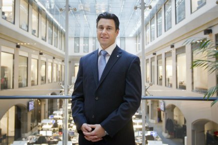 Frédéric Paquette, vice-président de la firme de courtage en ligne Disnat. Frédéric Paquette, vice-président de la firme de courtage... (Photo Edouard Plante-Fréchette, La Presse)