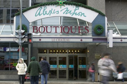 Alexis Nihon II meurt à 67 ans À Montréal, un boulevard de l'arrondissement Saint-Laurent et... (Photo David Boily, archives La Presse)
