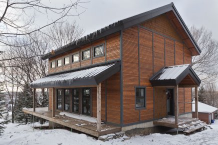 Maison cinq étoiles et Leed Platine Le revêtement extérieur, en planches de cinq pieds,... (Photo: Édouard Plante-Fréchette, La Presse)
