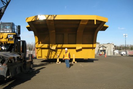 Osisko: le comité de suivi survit pour l'instant Une benne de camion gigantesque d'ASDR qui permettra... (Photo fournie par ASDR)