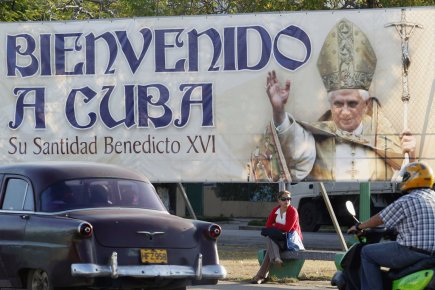 En se rendant à Cuba, Benoît XVI a... (Photo: Enrique de la Osa, Reuters)