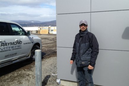 Raymond Vitrerie s'installe à Gaspé Jean-François Raymond a quitté Repentigny pour retourner fonder... (Photo fournie par J.-F. Raymond)