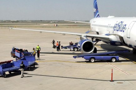 L'avion de JetBlue a atterri au Rick Husband Amarillo International... (Photo: AP)