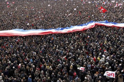 Des dizaines de milliers de partisans du président... (Photo: Reuters)