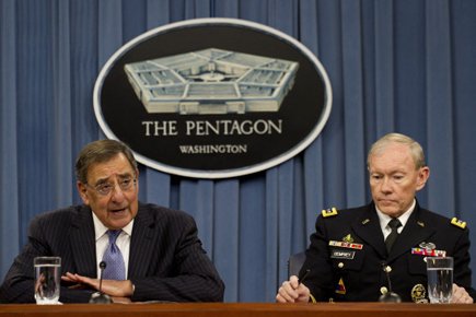 Le secrétaire à la Défense Leon Panetta, qui... (Photo: AFP)