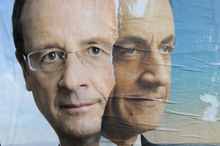 «François Hollande (gauche) devant Nicolas Sarkozy (droite): avec... (Photo: Philippe Wojazer, Reuters)
