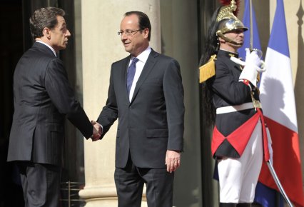 François Hollande, élu président français, a pris officiellement... (Photo AFP)