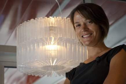 Haut+Fort: place à la relève du design Véronique Lamarre, la créatrice de cette suspension composée... (Photo André Pichette, La Presse)