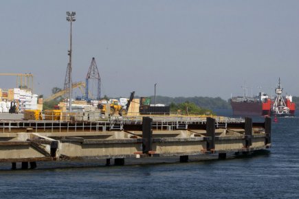 Le dernier port au bout du fleuve Spécialisé dans le vrac solide et liquide et... (Photo Robert Skinner, La Presse)