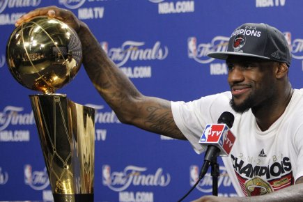 LeBron James a remporté son premier championnat de... (Photo: Lynne Sladky, Associated Press)