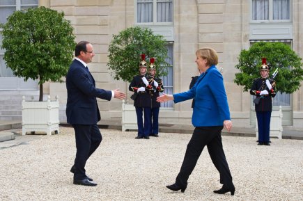 Crise européenne: vers une solution durable Les dirigeants des 27 pays de l'Union européenne... (PHOTO BERTRAND LANGLOIS, AGENCE FRANCE-PRESSE)