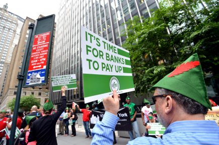 Économie américaine: une reprise inégale à New York La reprise n'empêche pas la tenue de manifestations sur Wall... (Photo AFP)