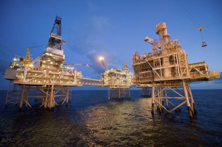 Pétrole: la Chine sort les milliards pour un joyau canadien La plateforme de forage Galaxy III, située dans... (Photo archives Reuters)