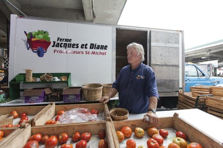 Conflit entre le marché Jean-Talon et un agriculteur Jacques Rémillard, maraîcher du marché Jean-Talon, se voit... (Photo: Édouard Plante-Fréchette, La Presse)