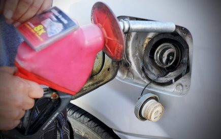 Le prix de l'essence bondit à Montréal Dans certaines stations, le prix du litre d'essence... (Imacom, Jessica Garneau)