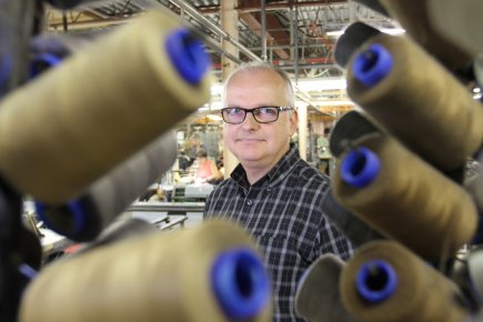 Ballin: trouver sa niche dans le haut de gamme Daniel Langlois, directeur d'usine chez le fabricant de... (Photo Stéphane Champagne, collaboration spéciale)