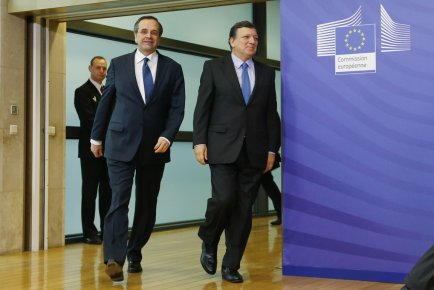 La Grèce en sursis cherche son salut à Bruxelles Le premier ministre grec Antonis Samaras (à gauche)... (Photo Reuters)