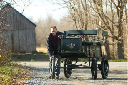 Quand les calèches renaissent de leurs cendres Denis Robert veut lancer de nouveaux modèles mieux... (PHOTO MARTIN CHAMBERLAND, LA PRESSE)
