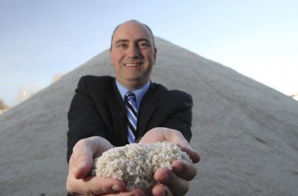 Sel Warwick: investir 6,5 millions pour continuer à croître Gervais Laroche, directeur de Sel Warwick, devant une... (Photo Stéphane Champagne, collaboration spéciale)
