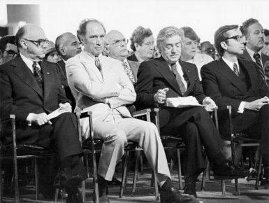 Les grandes ambitions de Pierre Elliott Trudeau L'inauguration de l'aéroport de Mirabel en 1975. De... (PHOTO JEAN GOUPIL, ARCHIVES LA PRESSE)