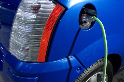 Voitures électriques: bien se brancher à la maison Tous les constructeurs qui offrent des véhicules hybrides... (Photo Alain Roberge, La Presse)