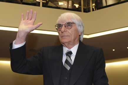 F1: la délicate succession d'Ecclestone Bernie Ecclestone fait l'objet d'accusations criminelles en Allemagne. On le... (Christof Stache, archives Agence France-Presse)