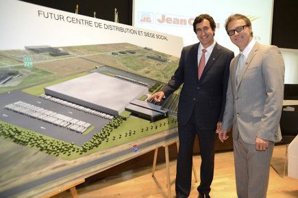 Chers employés, nous déménageons! François J. Coutu, président et chef de la... (Photo CNW)
