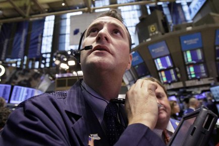 Wall Street mise sur de bons indicateurs pour reprendre de l'élan L'ombre d'un ralentissement de l'aide à l'économie apportée... (Photo AP)
