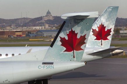 Une indemnité d'Air Canada est jugée inadéquate L'indemnité que compte offrir Air Canada aux passagers... (PHOTO ROBERT SKINNER, ARCHIVES LA PRESSE)