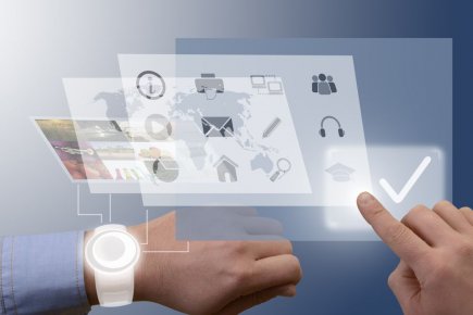 Une montre intelligente québécoise Une série de montres intelligentes conçues par les... (Photo Matthias G. Ziegler/shutterstock.com)